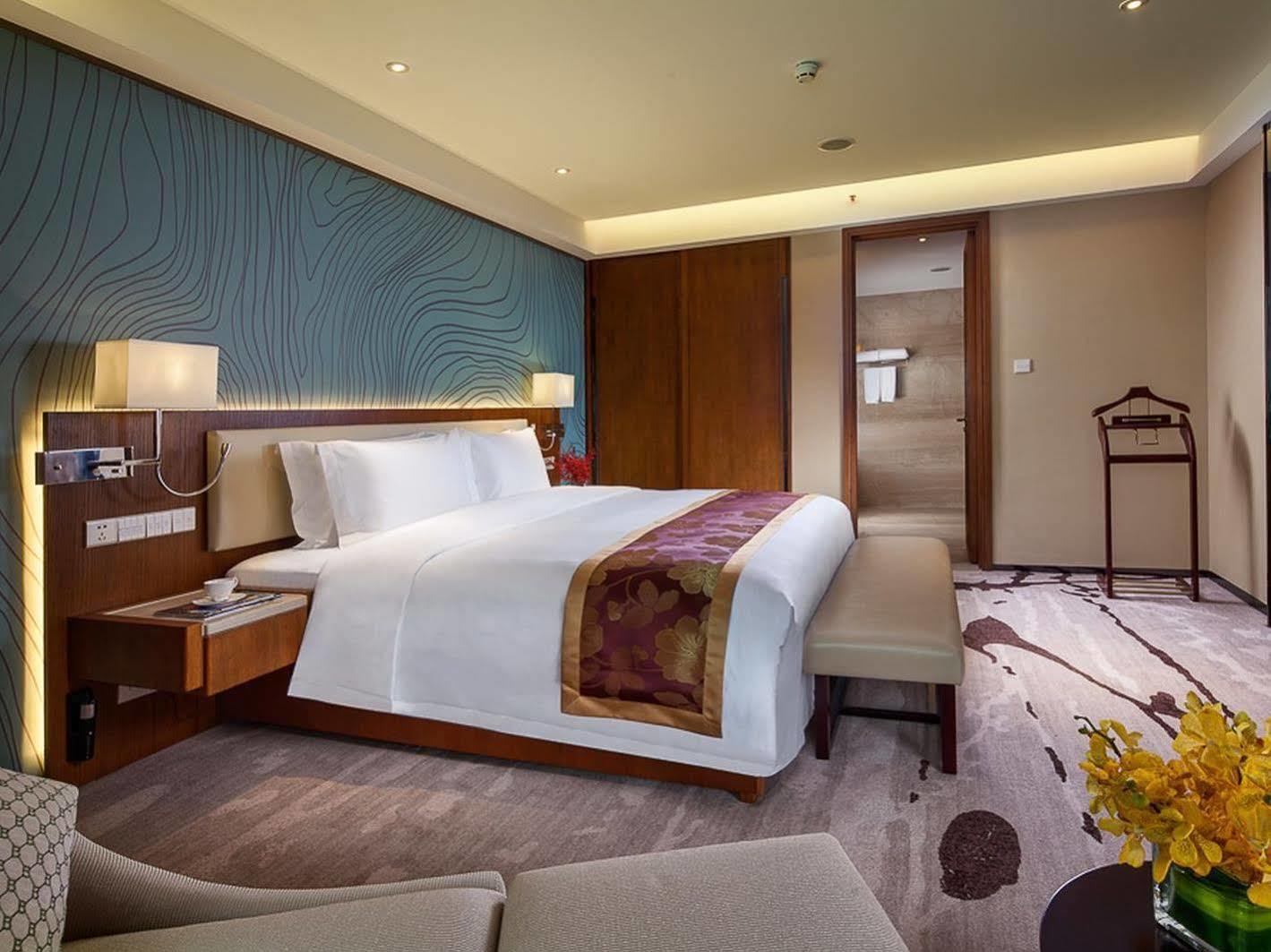 Ln Dongfang Hotel Financial Center, Foshan Eksteriør billede